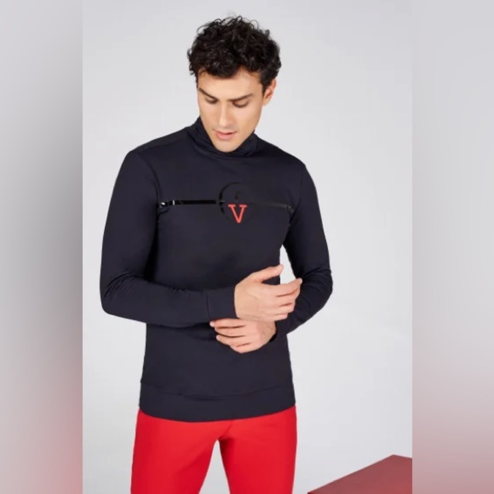 Vestrum black training turtleneck top size small